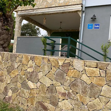 Senka דירה רוביני